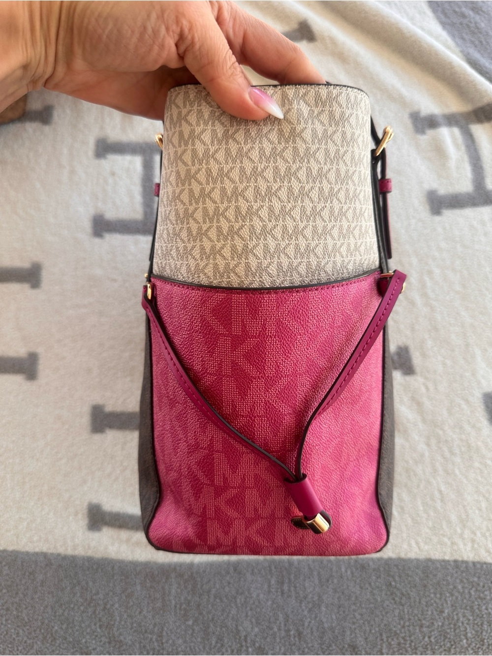 Michael Kors Brown Logo Tote with Pink Accents Voyager tote - Picture 6 of 12
